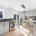 Apartmán Cosy Modern Home-garden Oasis, Peaceful &