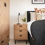 Apartmán Cosy Modern Home-garden Oasis, Peaceful & *