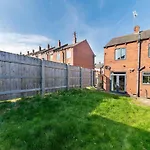 Cosy Modern Home-garden Oasis, Peaceful & Apartmán