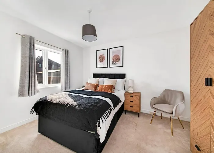 Cosy Modern Home-garden Oasis, Peaceful & * Leeds (West Yorkshire)