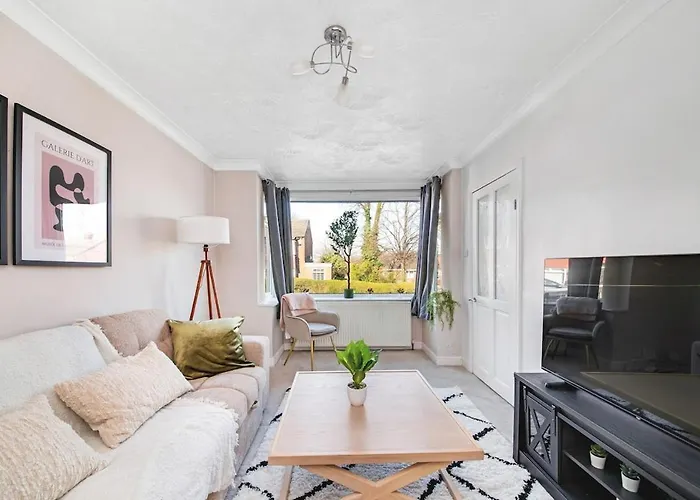 Cosy Modern Home-garden Oasis, Peaceful &