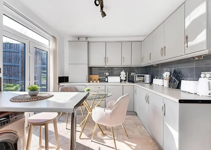 Cosy Modern Home-garden Oasis, Peaceful & Apartamento Leeds (West Yorkshire)