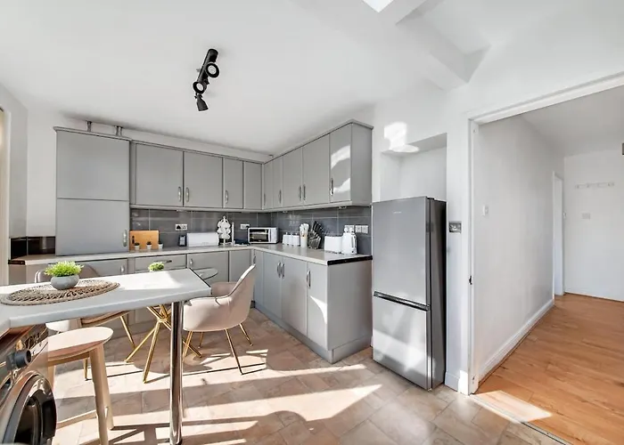 Apartamento Cosy Modern Home-garden Oasis, Peaceful & Leeds (West Yorkshire)